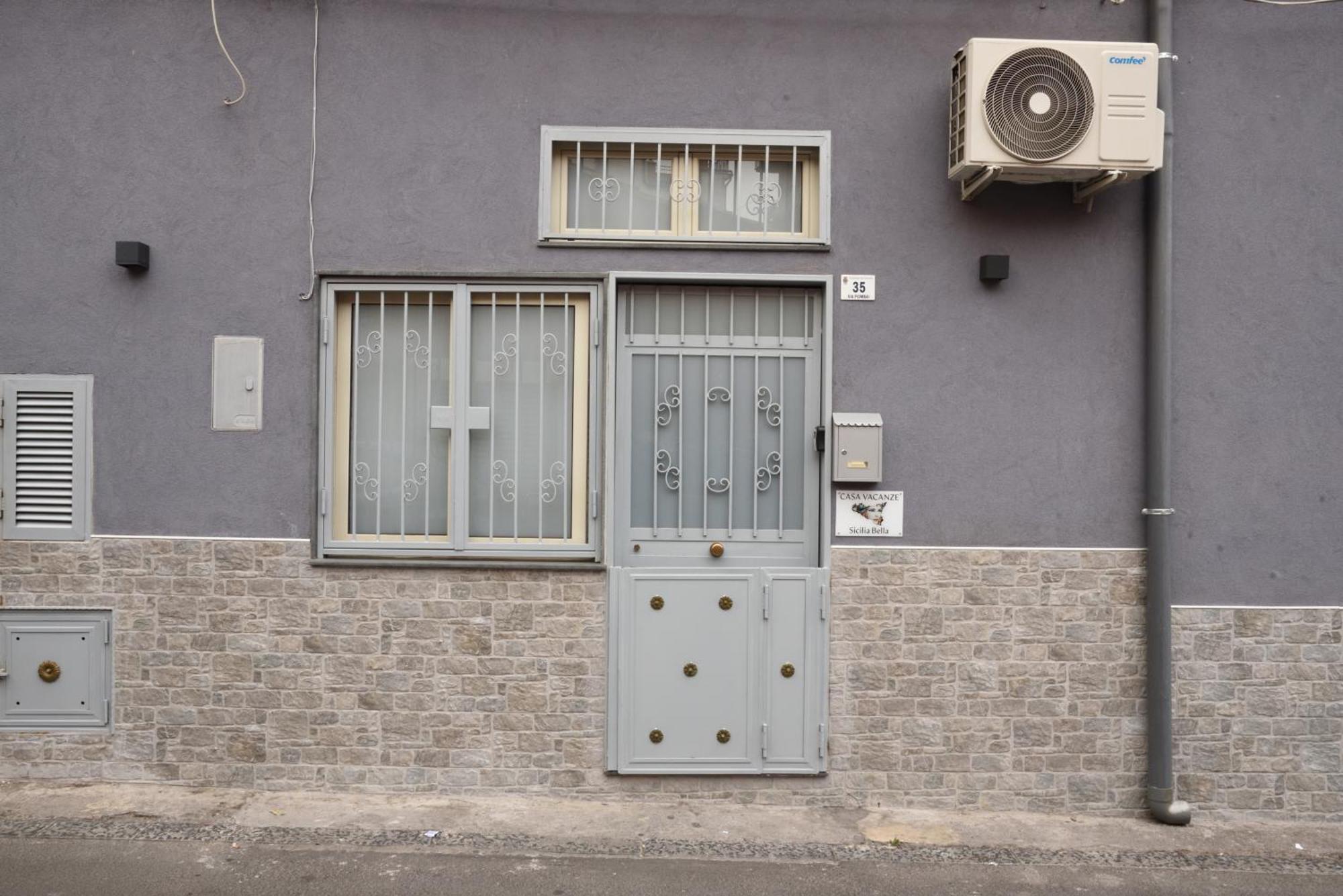 Casa Vacanze Sicilia Bella Villa Catania Exterior foto